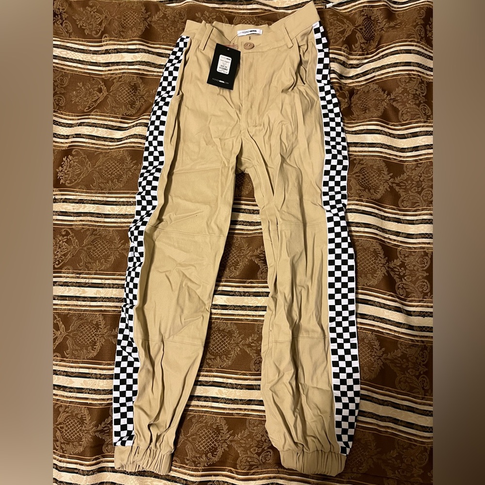 Fashion Nova cargo pants